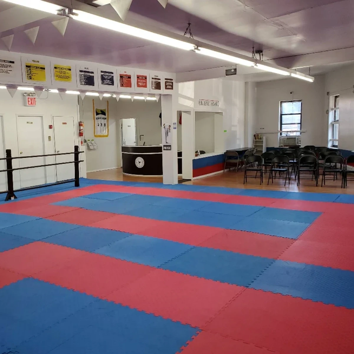 Students training at Challenge TaeKwonDo
